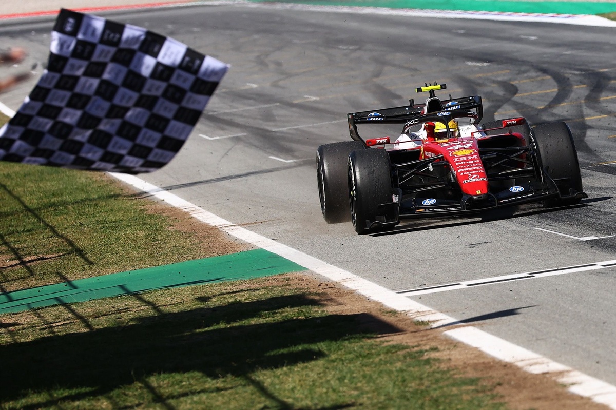 F1 Barcelona GP: هاميلتون يحقق فوزه الأول بفيراري بينما يتقاعد أنتونيلي في وقت متأخر