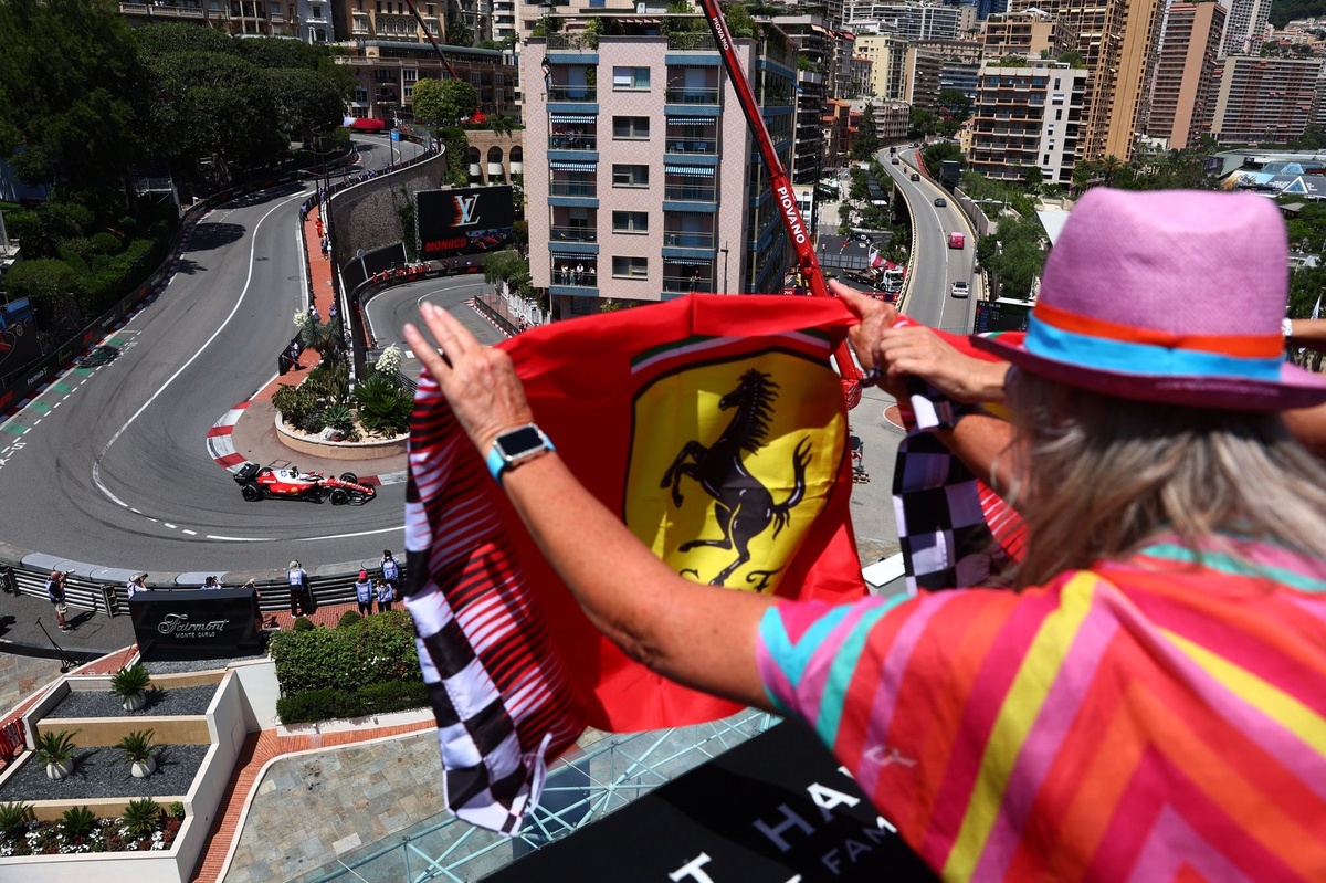 F1 Monaco GP: لوكلير يتقدم على فيراري 1-2 في التدريب الأول، وهاجر وألونسو يعانيان من حوادث