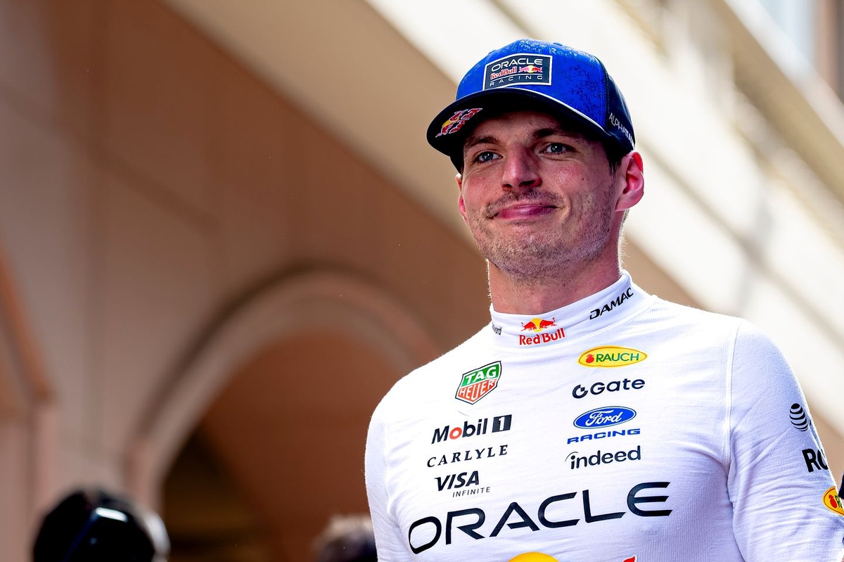 Verstappen و Mercedes و Piastri: العوامل الرئيسية في موسم F1 السخيف