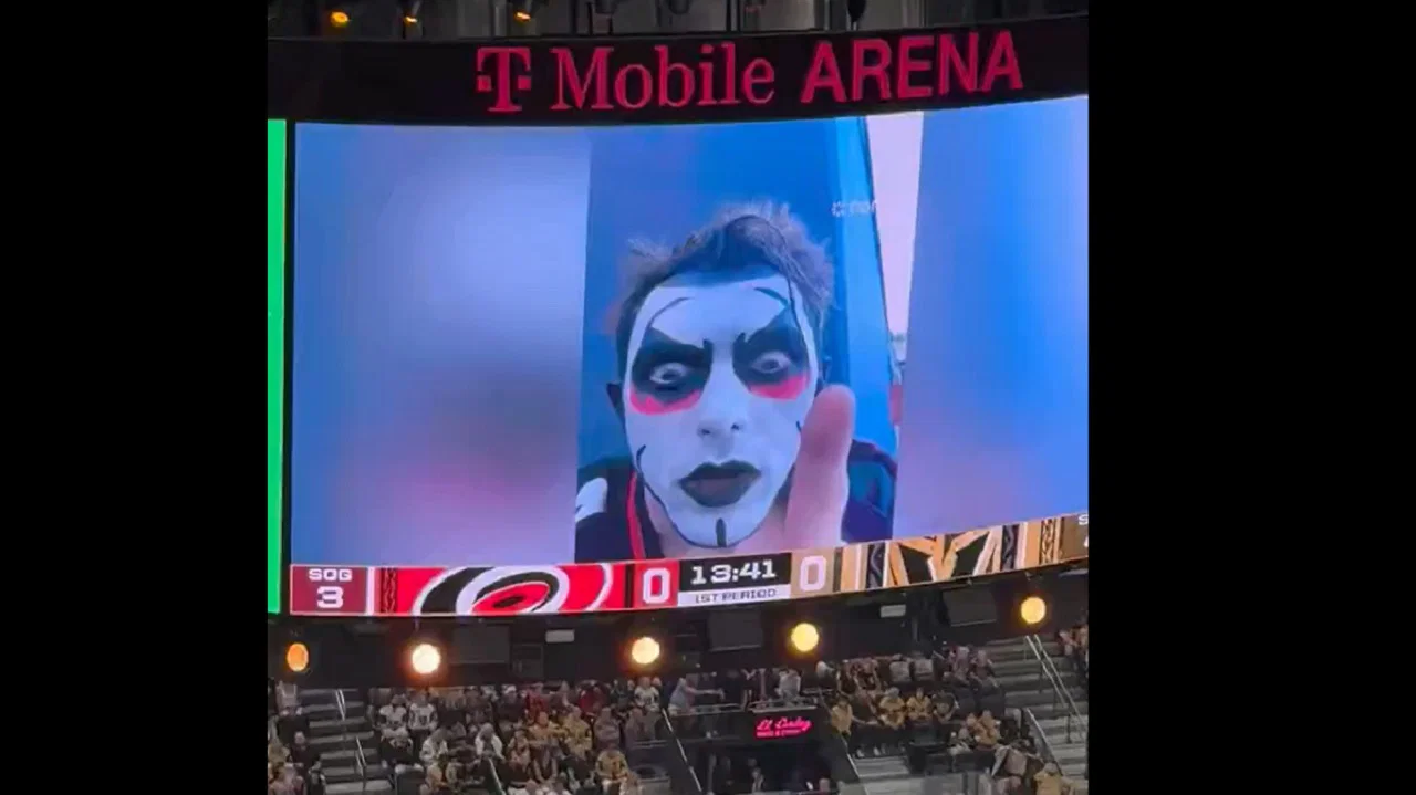 أحدث لعنة Danhausen أصبحت حقيقة مرة أخرى، وتقدم صفقة لفريق NHL "Uncurse" قبل المباراة 3 لنهائيات كأس ستانلي