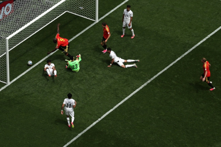 إيران تخطف التعادل في المباراة الافتتاحية لكأس العالم وإسبانيا تصعق أمام الرأس الأخضر