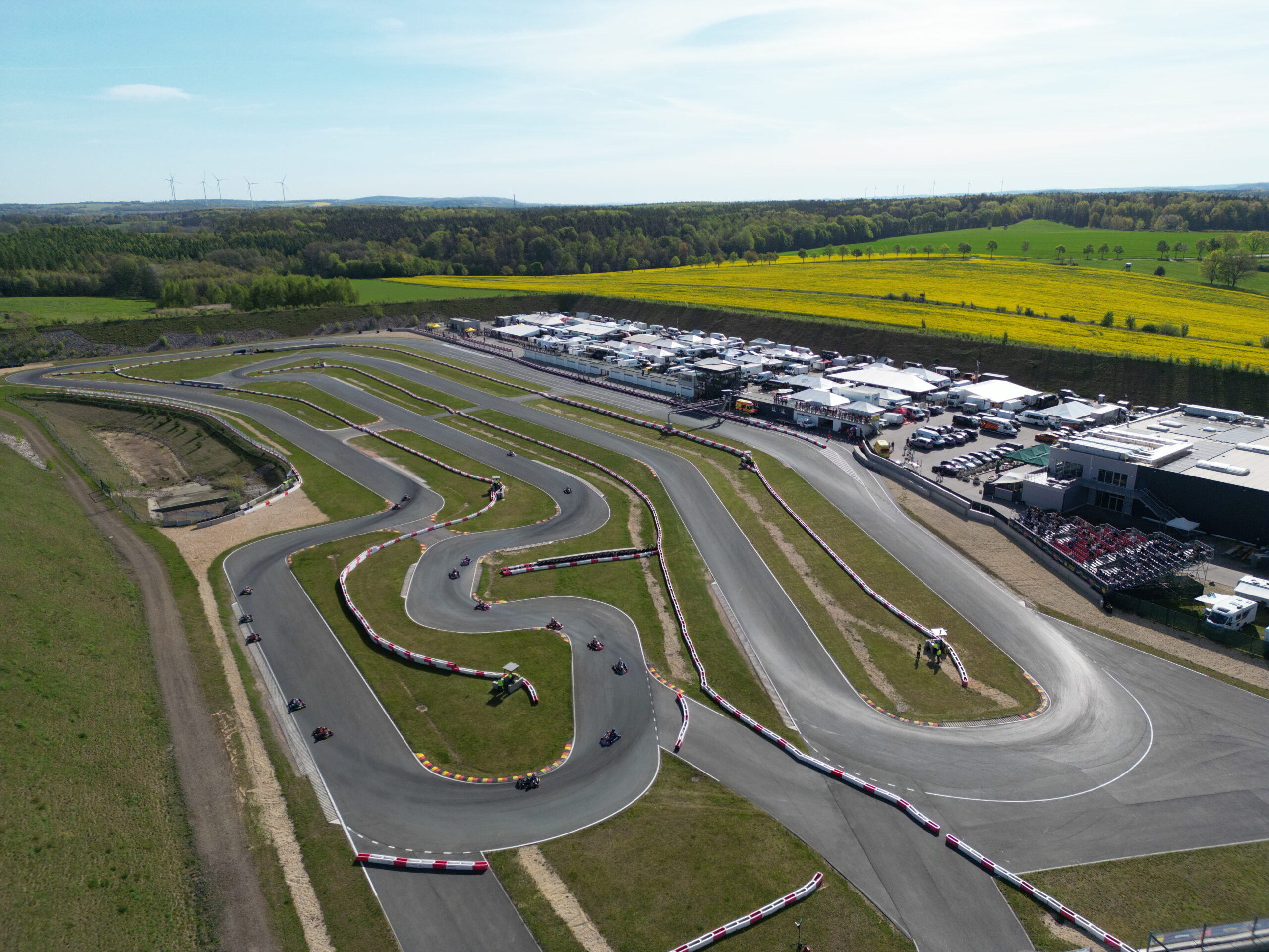 بطولة FIA Karting الأوروبية تشتعل مع اقتراب Baglin من الحصول على اللقب المناسب