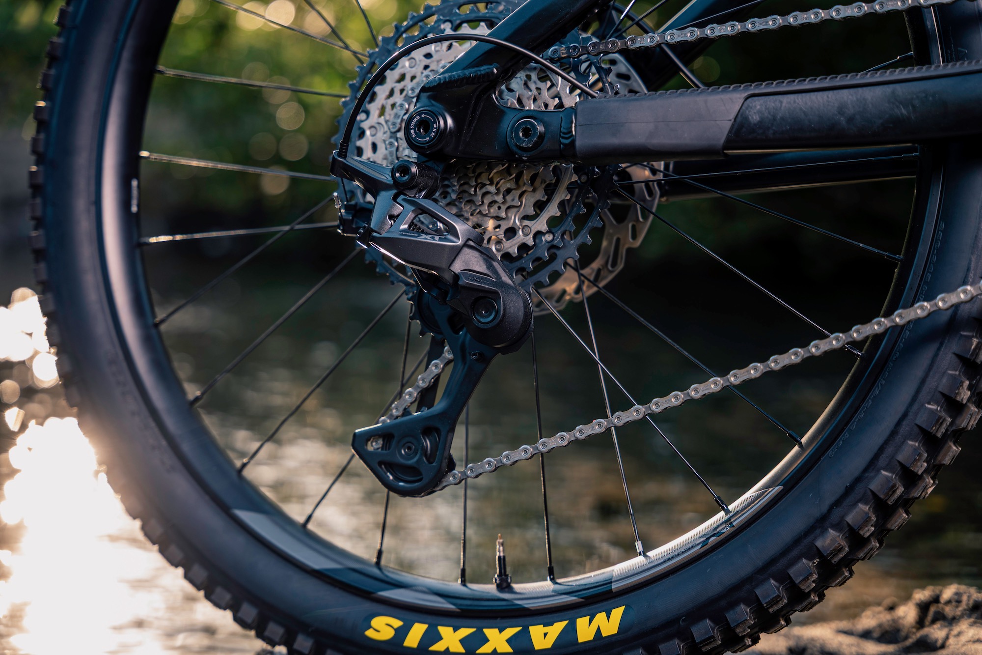 Shimano Launches Updated DEORE XT Mechanical Derailleurs, Shifters, and Trail Pedals