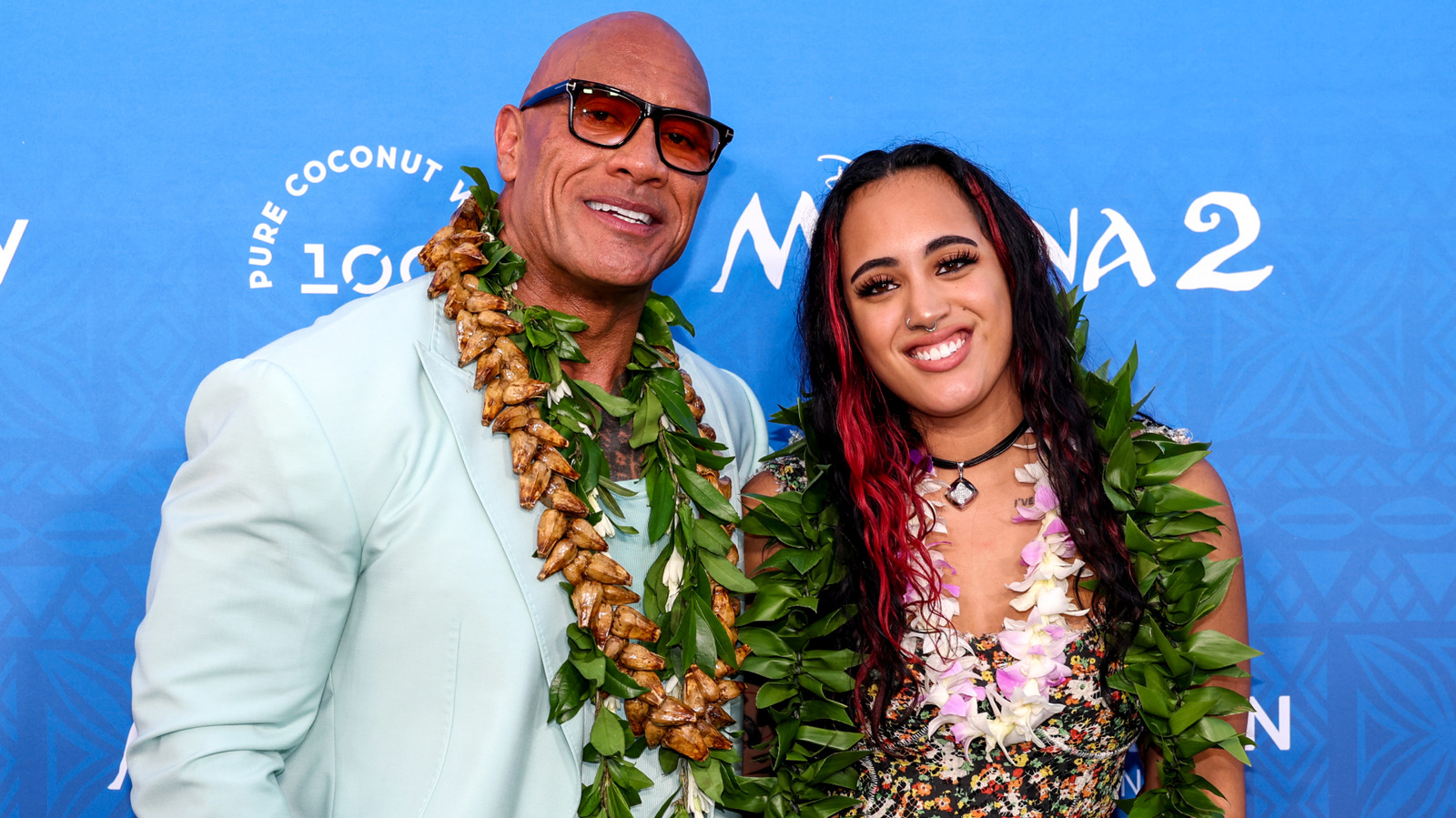 تقول نجمة WWE السابقة سيمون جونسون إن والدتها (ورئيستها) تلعب دورًا كبيرًا في نجاح The Rock