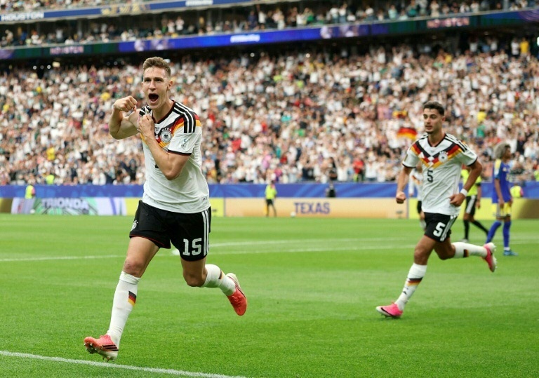 تلتقي ألمانيا مع ساحل العاج في مواجهة شديدة الأهمية في كأس العالم، بينما تواجه السويد هولندا