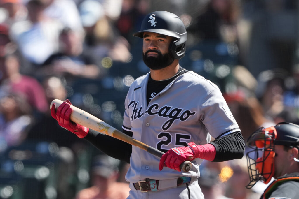 فيليز تستحوذ على ديريك هيل - شائعات التجارة MLB