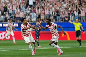 كأس العالم ما يجب معرفته: الولايات المتحدة تحقق فوزًا كهربائيًا على باراجواي، وتنتظر البرازيل والمغرب يوم السبت
