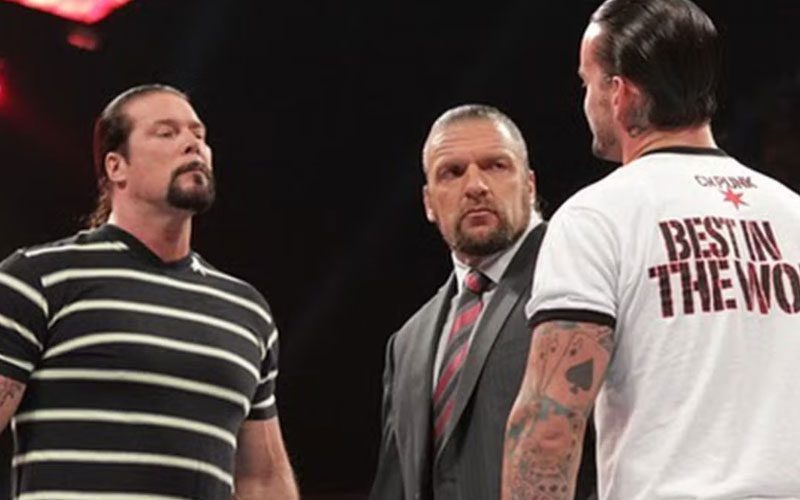 كيفن ناش يدعي أن سي إم بانك قد تم إلغاء مباراته في WWE بعد تسديدة ثلاثية غير مكتوبة