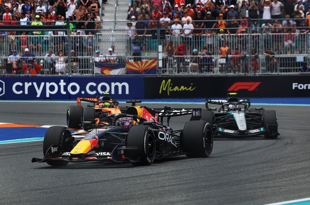 لماذا Red Bull تحدى حكم ADUO الصادر عن FIA: "لا توجد عينة بيانات توضح لنا تقدمنا ​​على مرسيدس"