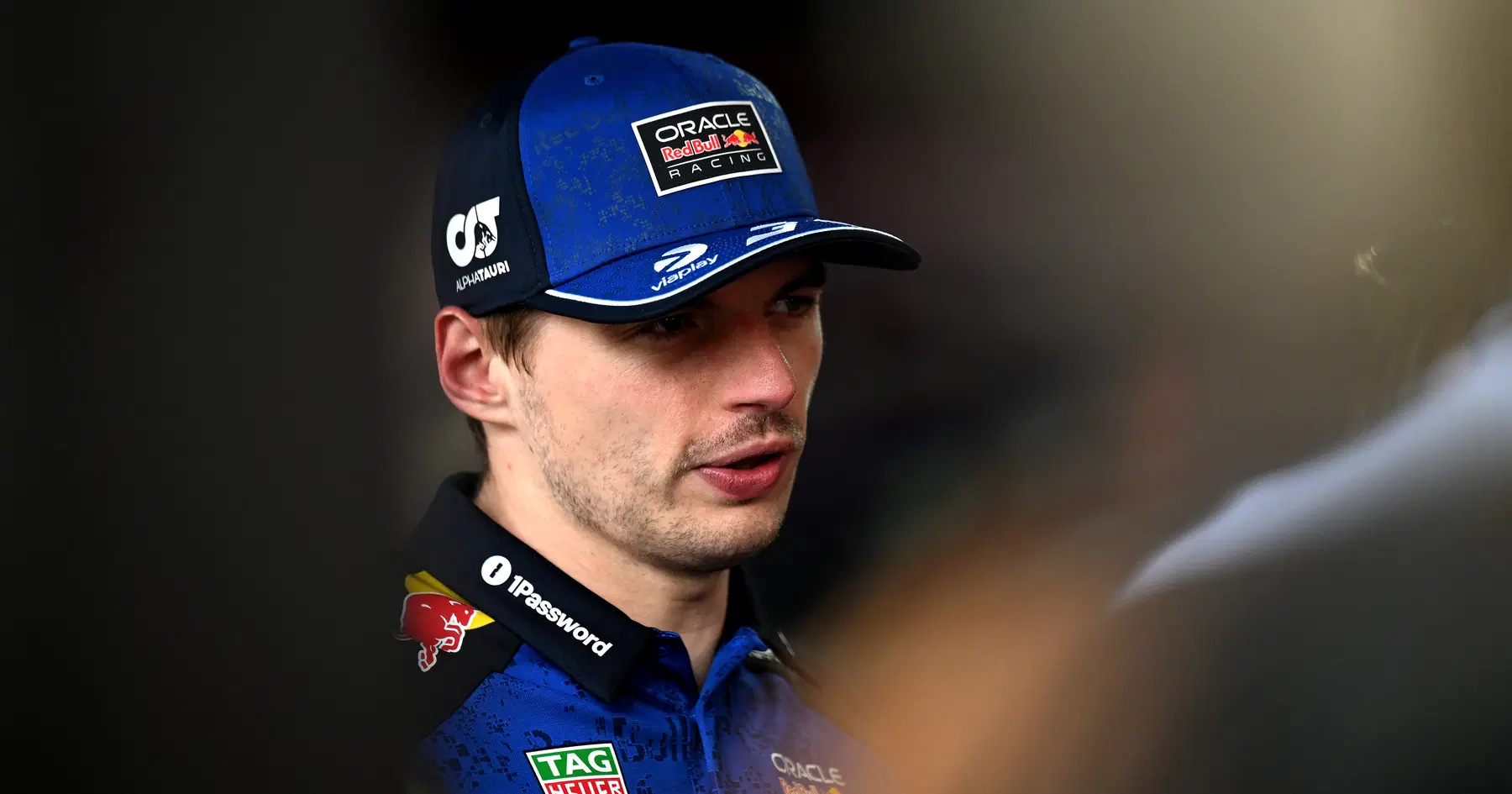 يتفاعل Max Verstappen مع حكم FIA الصادم بينما تطرح Red Bull الأسئلة