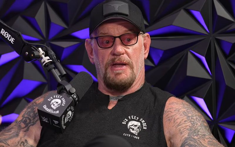 يشرح أندرتيكر سبب معاناته من الشك الشديد في نفسه خلال المرحلة الأخيرة من مسيرته في WWE