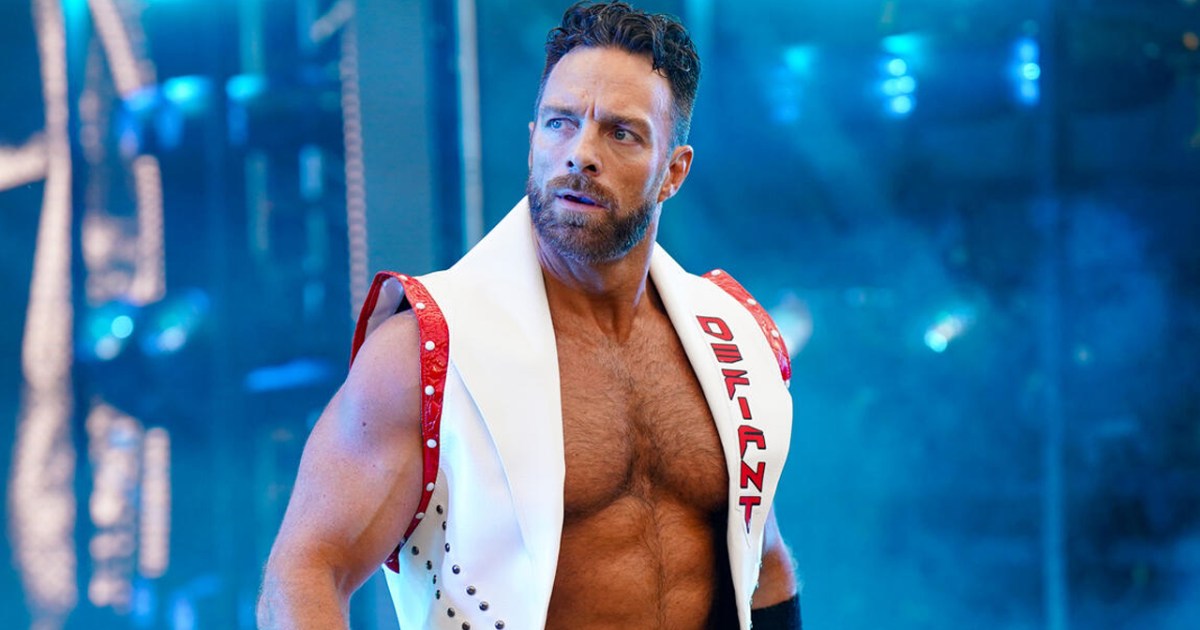 يُزعم أن LA Knight يعاني من حرارة مع مكتب WWE وسط قرارات الحجز الأخيرة